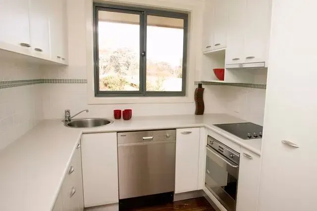 27 Broadbent Street, Scullin ACT 2614, photo 6