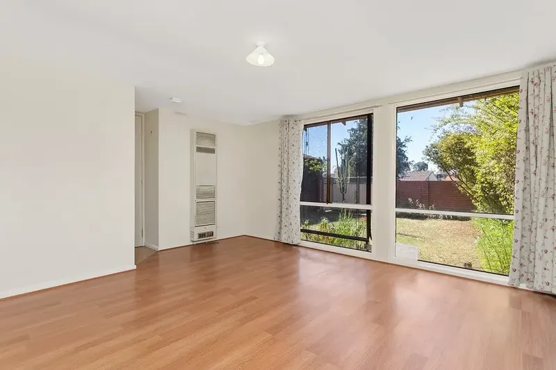 40 Kellermann Close, Holt, photo 2