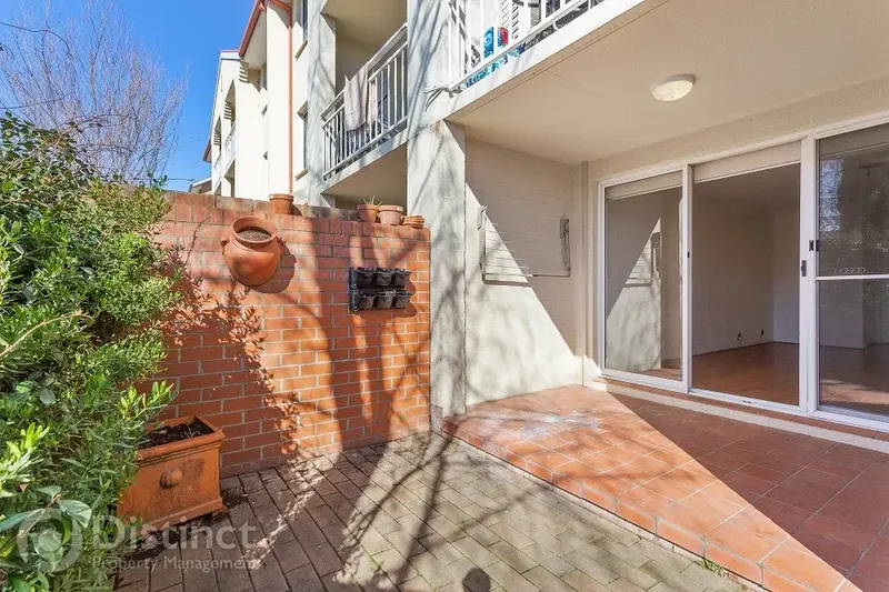 29/9 Howitt Street, Kingston, photo 2