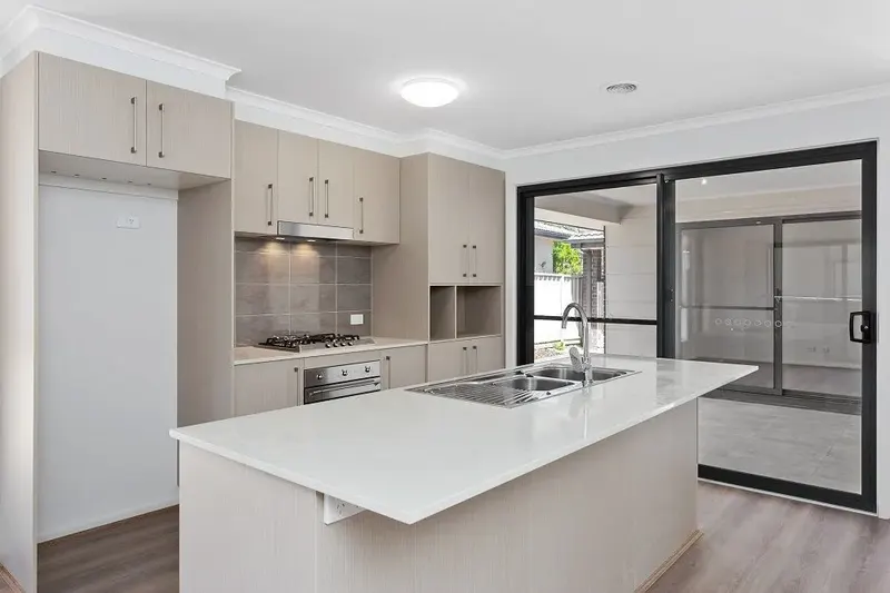 2/21 Clermont Street, Fisher, photo 4