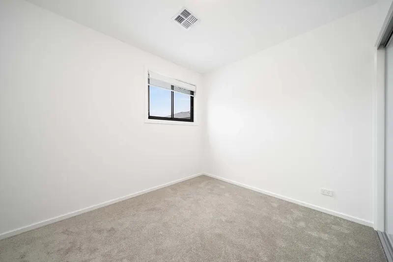 1a/33 Sculthorpe Avenue, Whitlam, photo 11