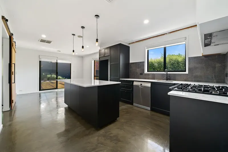 12 Harry Hopman Circuit, Gordon ACT 2906, photo 2