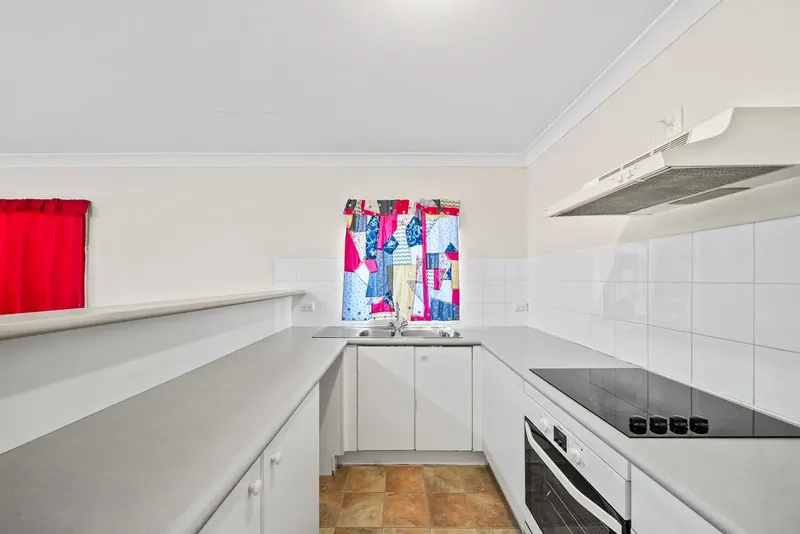 40/12 Albermarle Place, Phillip, photo 5