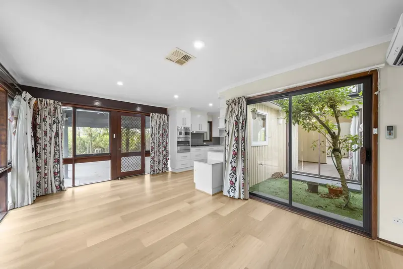6 Jose Place, Garran, photo 8