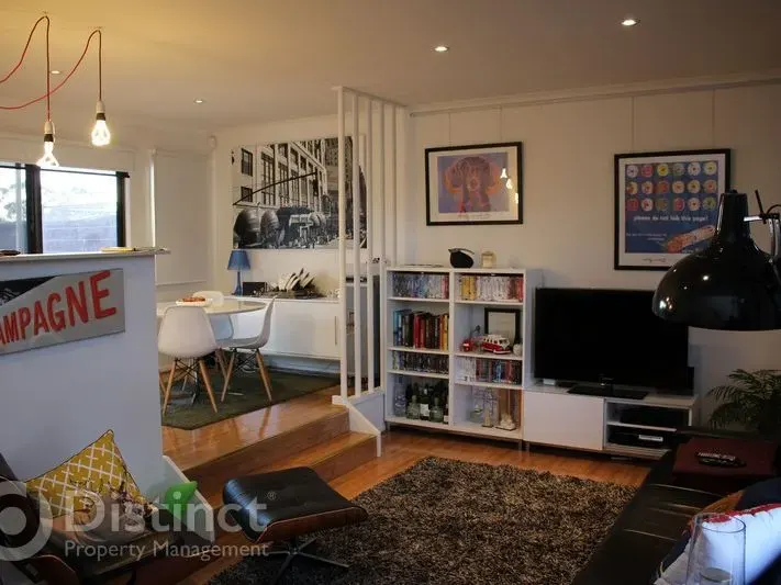 4/51 Ainsworth Street, Mawson, photo 2