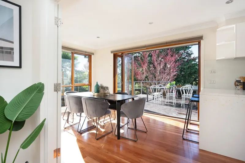 104 Endeavour Street, Red Hill, photo 2