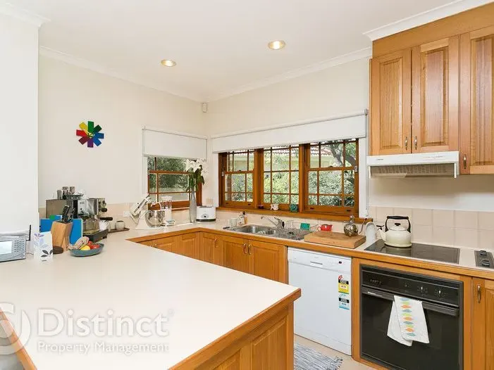16 Donaldson Street, Braddon, photo 2