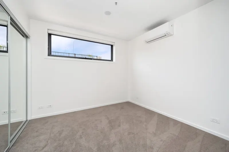 17/12 Ellison Harvie Close, Greenway, photo 9
