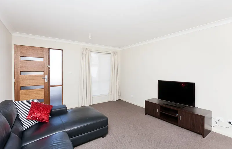 4/6 Clark Close, Spence, photo 1