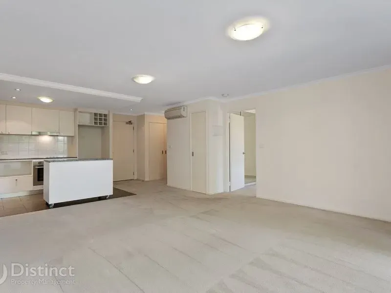 211/17 Dooring Street, Braddon, photo 5