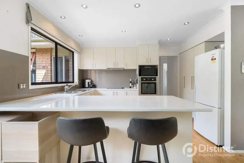 10 Montagu Place, Evatt, photo 2