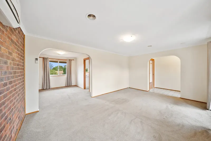 102 Louisa Lawson Crescent, Gilmore, photo 3