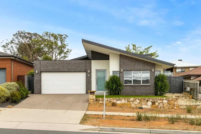 90 Irinyili Street, Bonner, photo 3