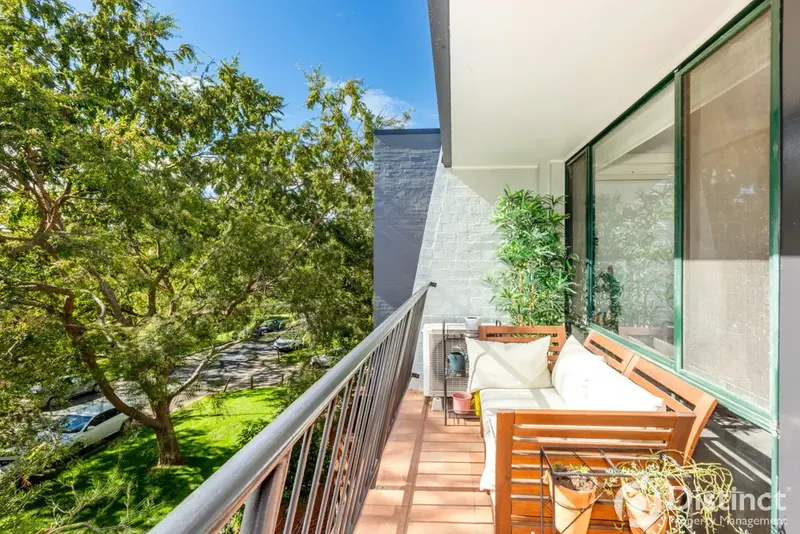 21/10 Ovens Street, Griffith, photo 2