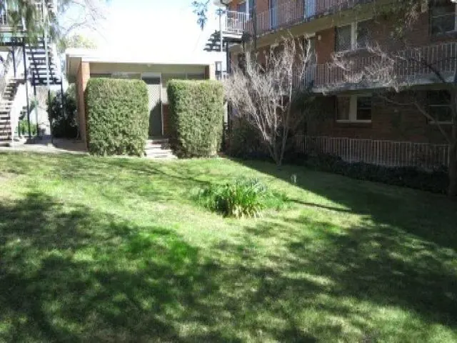7/137 Blamey Crescent, Campbell, photo 5