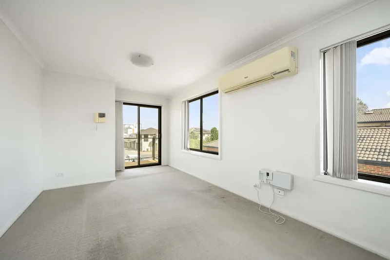 36 Huyer Street, Gungahlin, photo 4