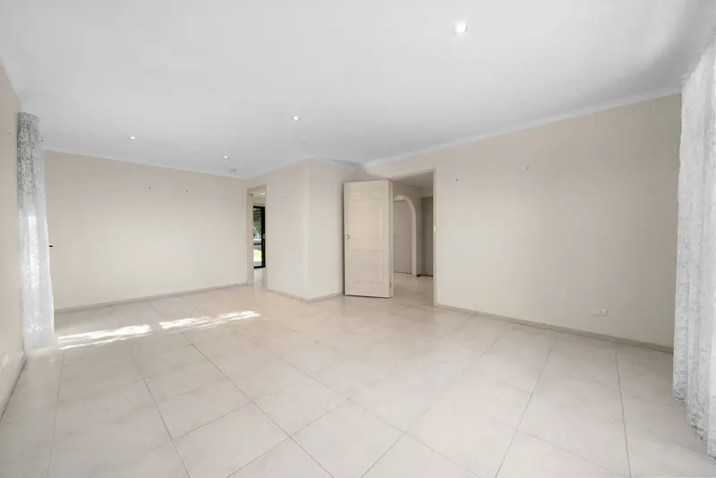 33 Baskerville Street, Chisholm, photo 3