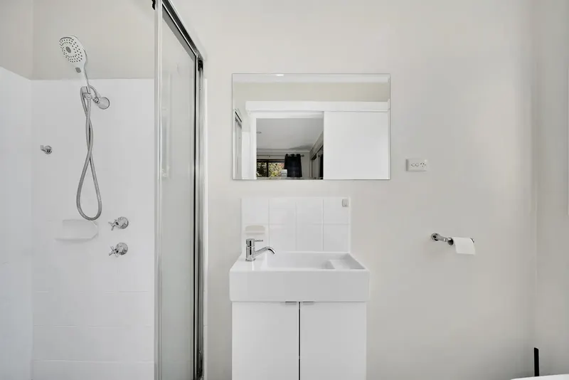 22 Kneeshaw Street, Monash, photo 10