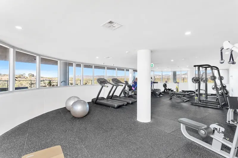 321/325 Anketell Street, Greenway, photo 11