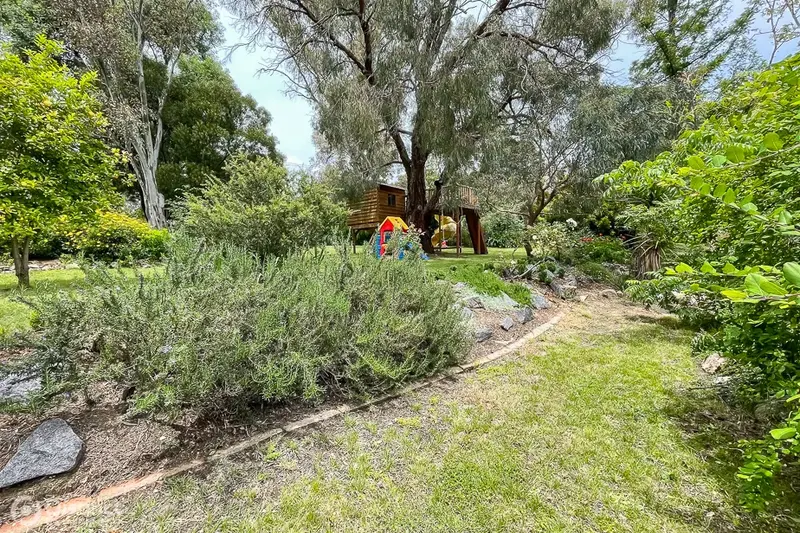 48 Holmes Crescent, Campbell, photo 19