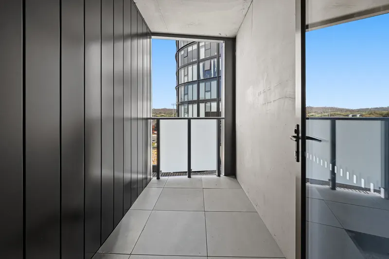 212/220 Melrose Drive, Phillip, photo 9