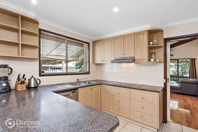 6 Tanner Place, Kambah, photo 3