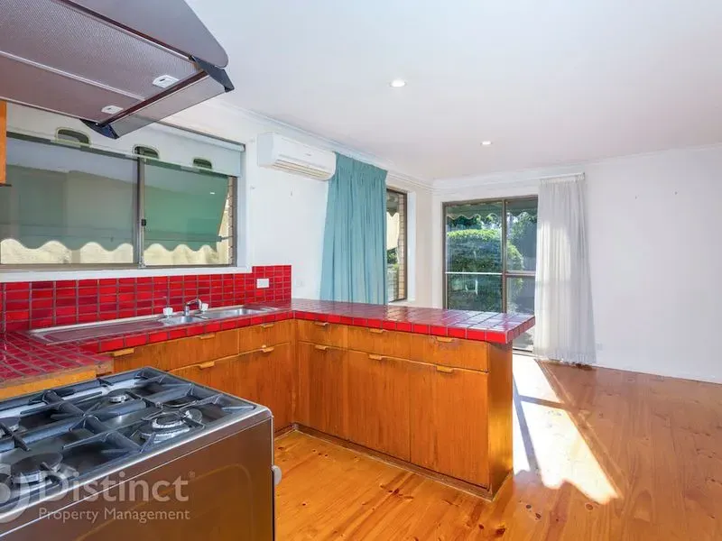73 Shannon Circuit, Kaleen, photo 3