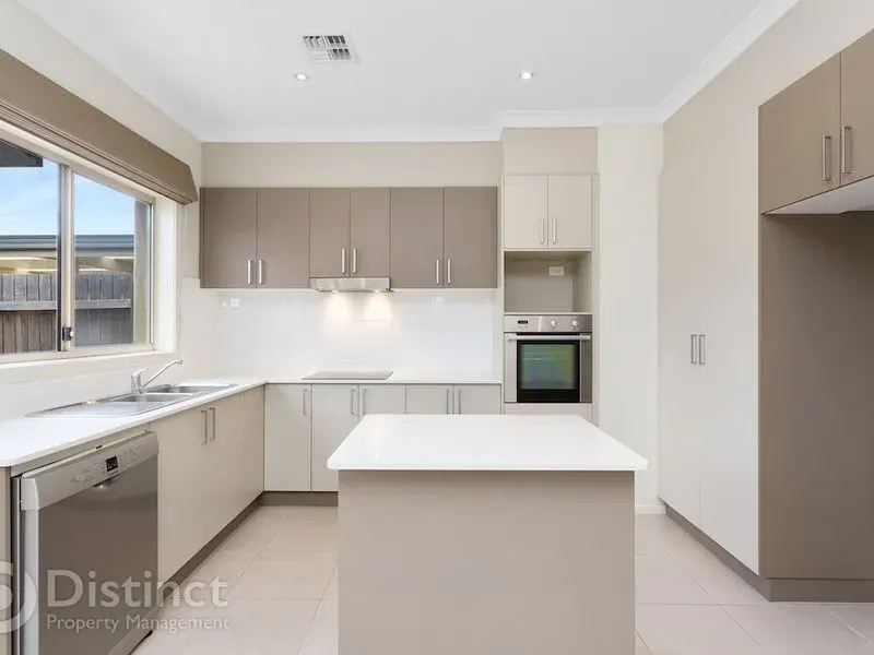 38 Mapleton Avenue, Harrison, photo 3