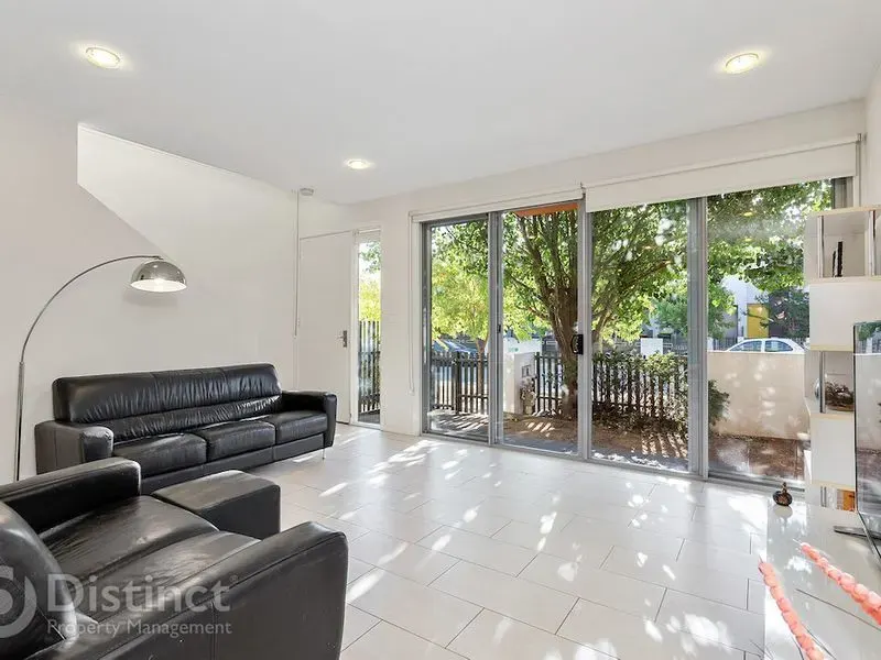 10 Dobikin Street, Crace, photo 5