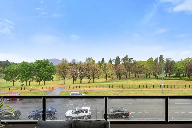16/1 Drew Street, Greenway, photo 9