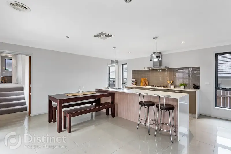 11 Eve Langley Street, Franklin, photo 4