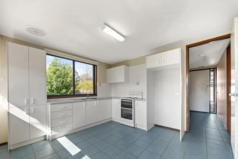 4 Cumbrae Place, Kambah, photo 2