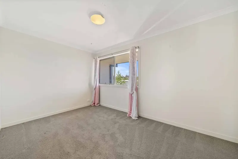 3/8 Henry Kendall Street, Franklin, photo 9