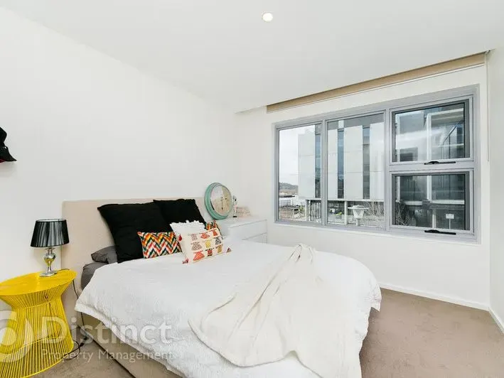 104/50 Eastlake Parade, Kingston, photo 5