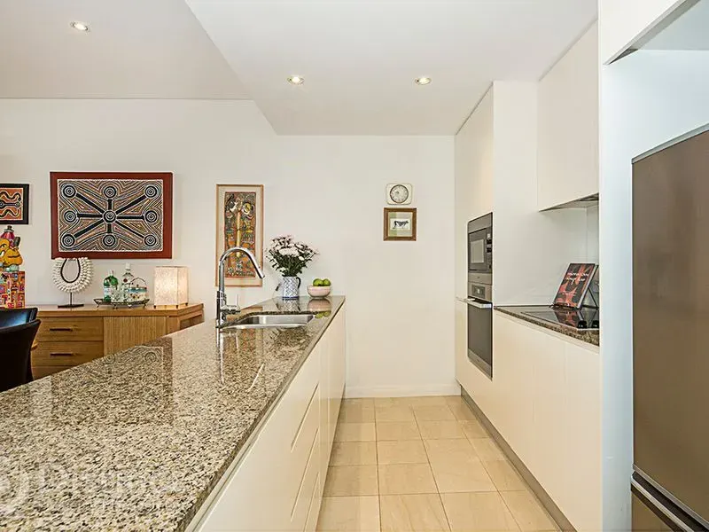 76/22 Eyre Street, Kingston, photo 2
