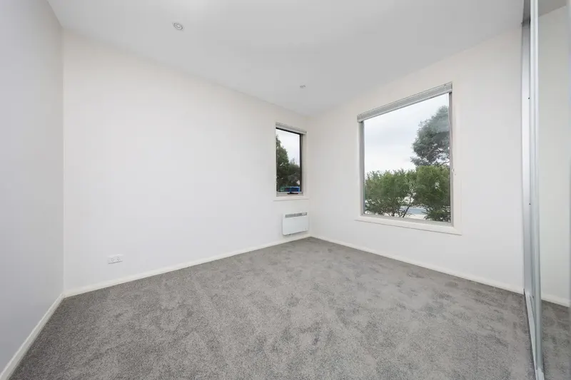 1 Eric Wright Street, Forde, photo 10
