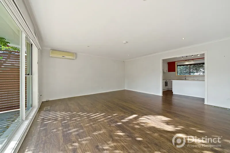 80 Walker Crescent, Narrabundah, photo 5