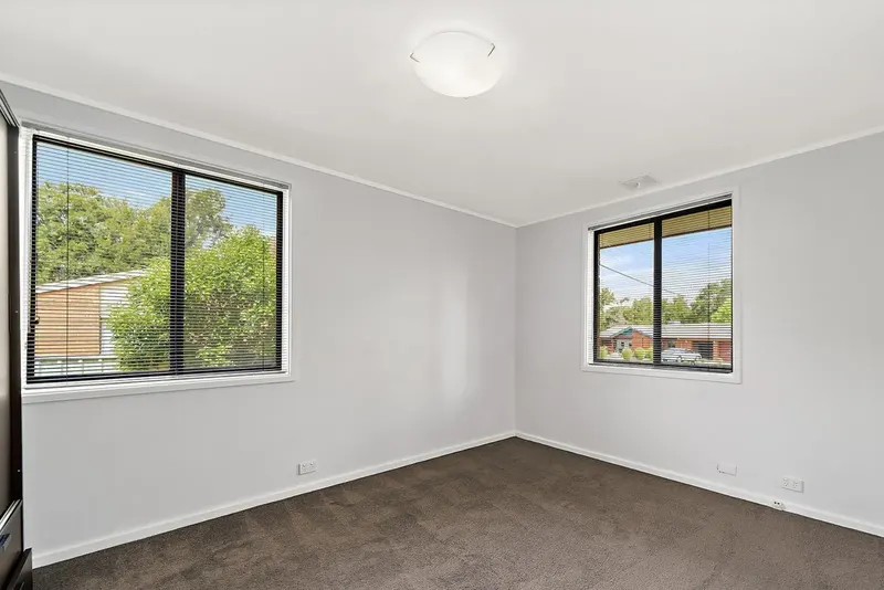 54 Castley Circuit, Kambah, photo 9