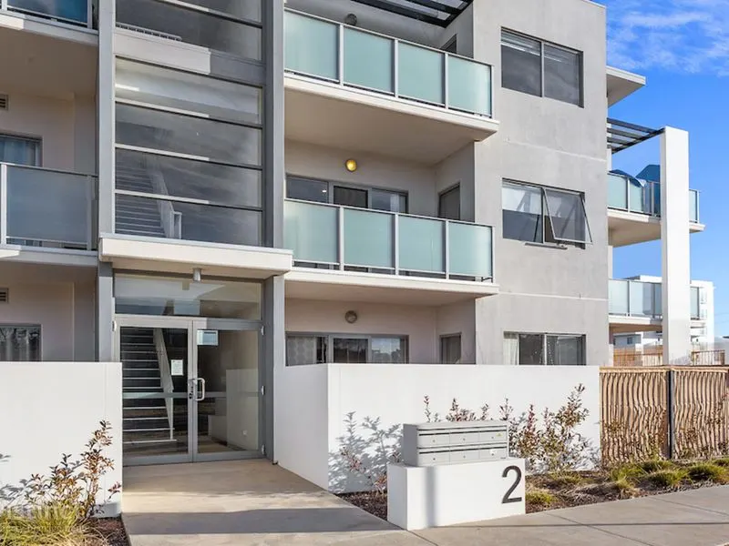 35/2 Sapling Street, Harrison, photo 1