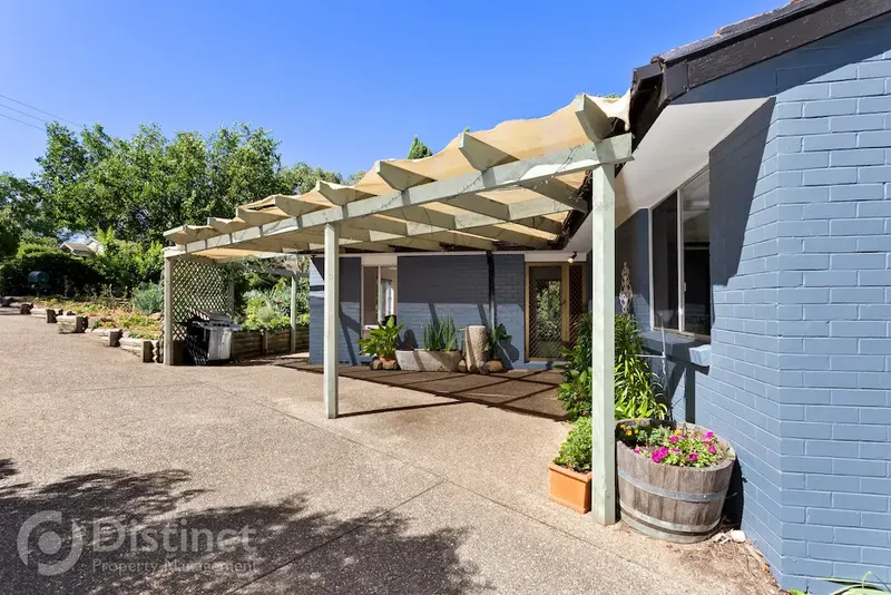 58 Tallara Parkway, Narrabundah, photo 3