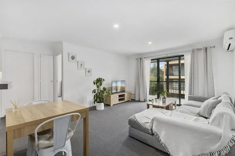 97/10 Eyre Street, Griffith, photo 1