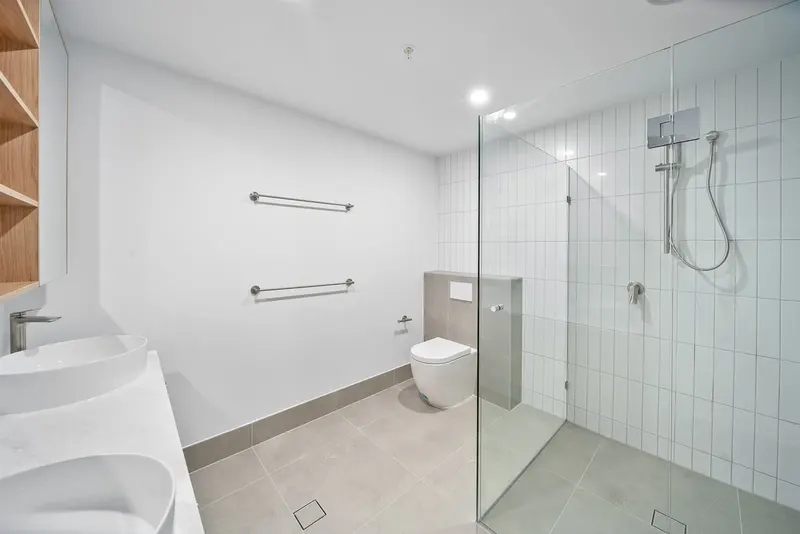 311/220 Melrose Drive, Phillip, photo 10