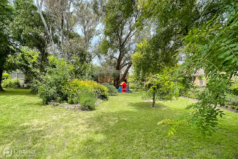 48 Holmes Crescent, Campbell, photo 16