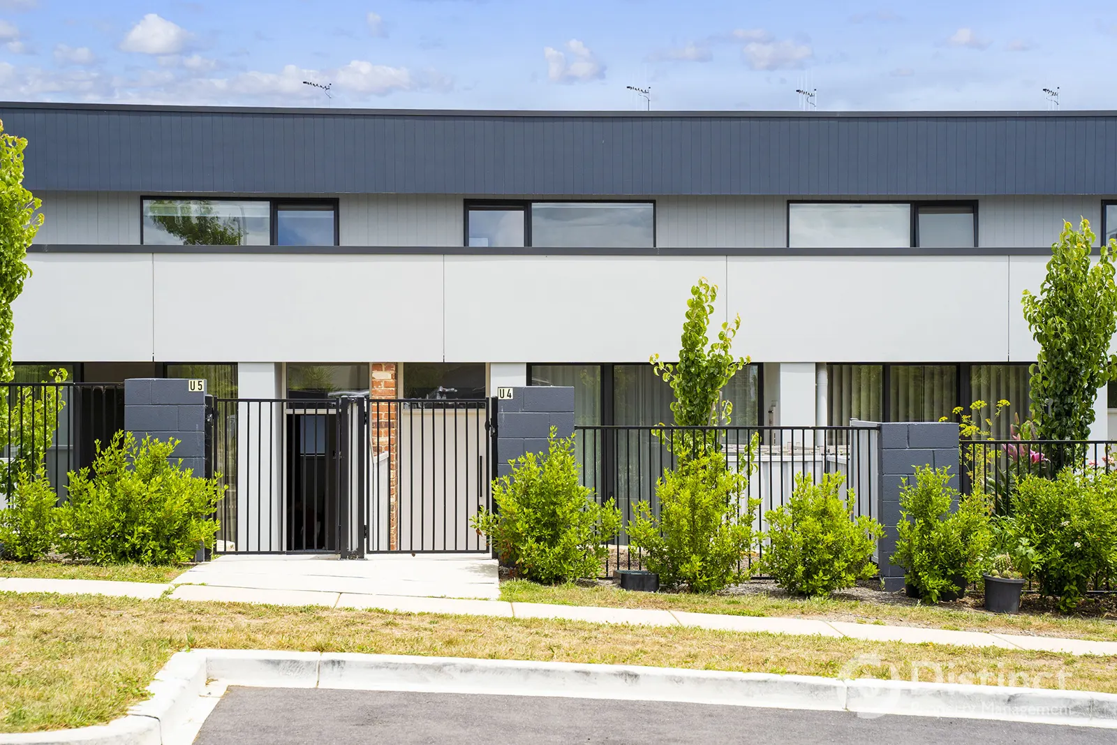 4/2 Bellette Street, Weston, photo 1