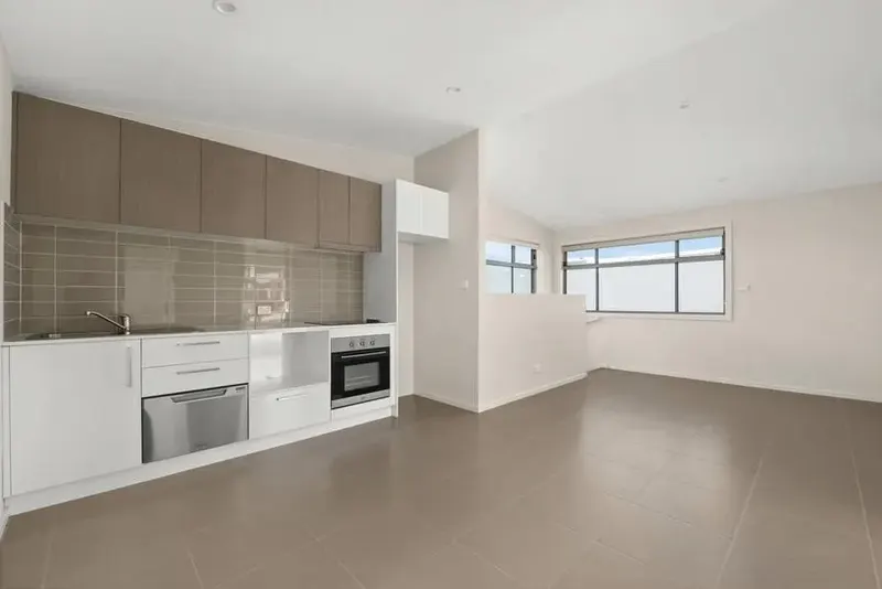 22b Woodberry Avenue, Coombs