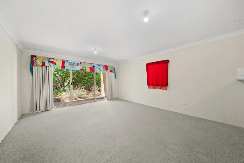 40/12 Albermarle Place, Phillip, photo 3