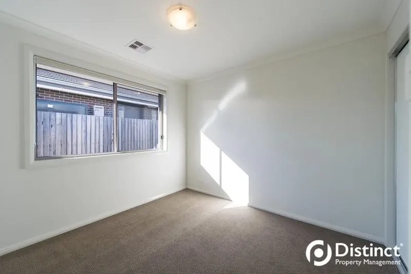 13 Syddall Street, Bonner, photo 10