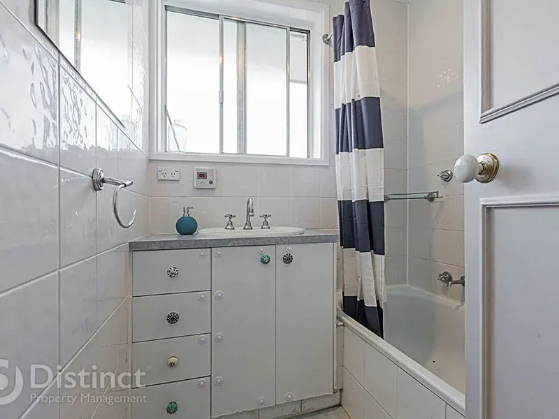 16 Mcmaster Street, Scullin, photo 7