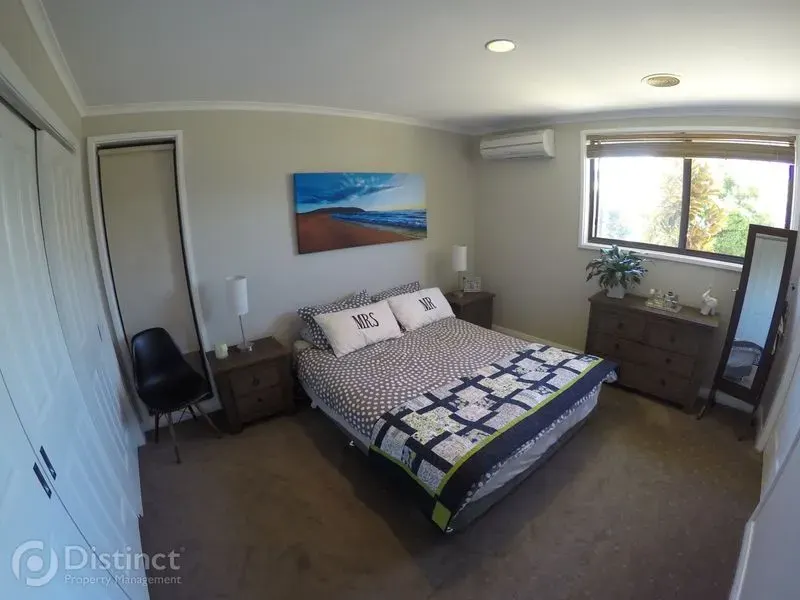 2 Rossarden Street, Fisher, photo 4