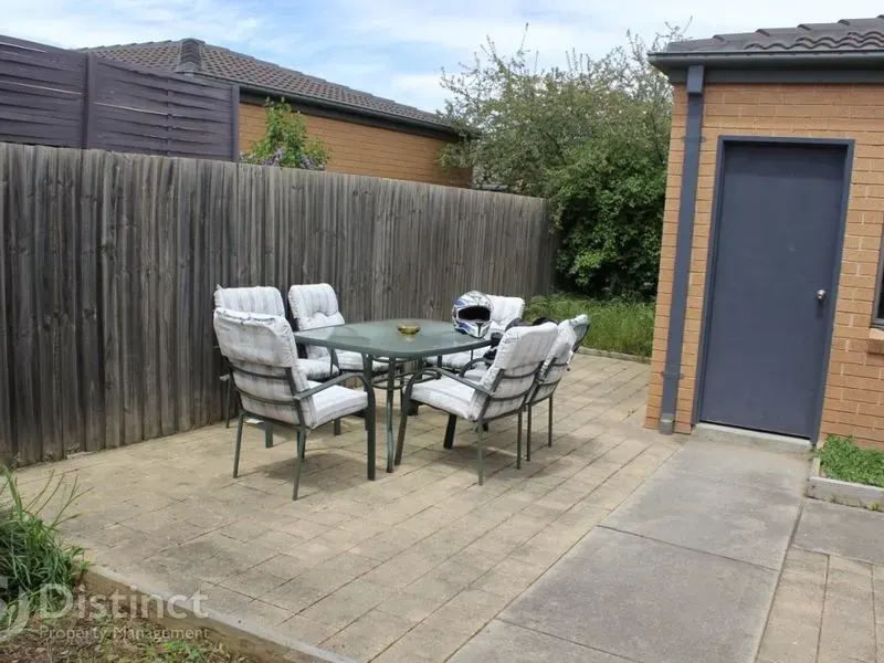 10/2 Yule Street, Amaroo, photo 9